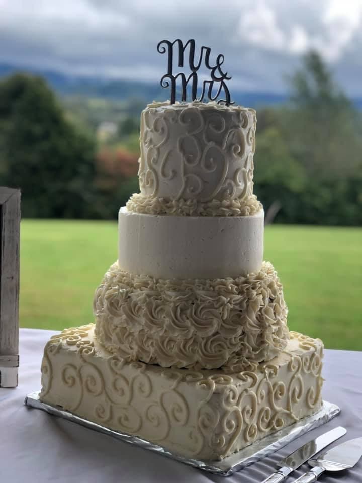 Lacy’s Cakes and Catering  LLC photo