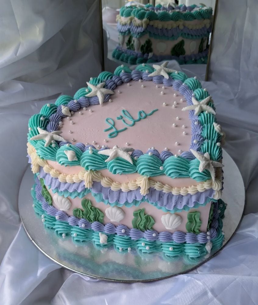 Sugar Fountain Cakes