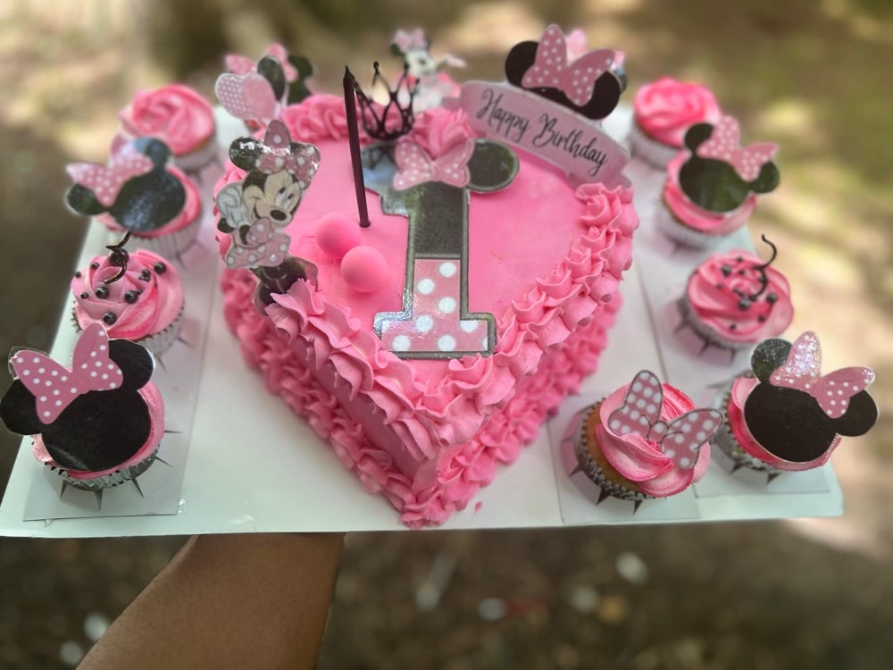 Charliie’s Treatz: The Sweet Stop photo