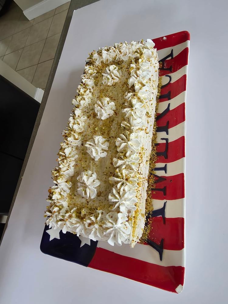 MIA'S SWEETS BAKERY