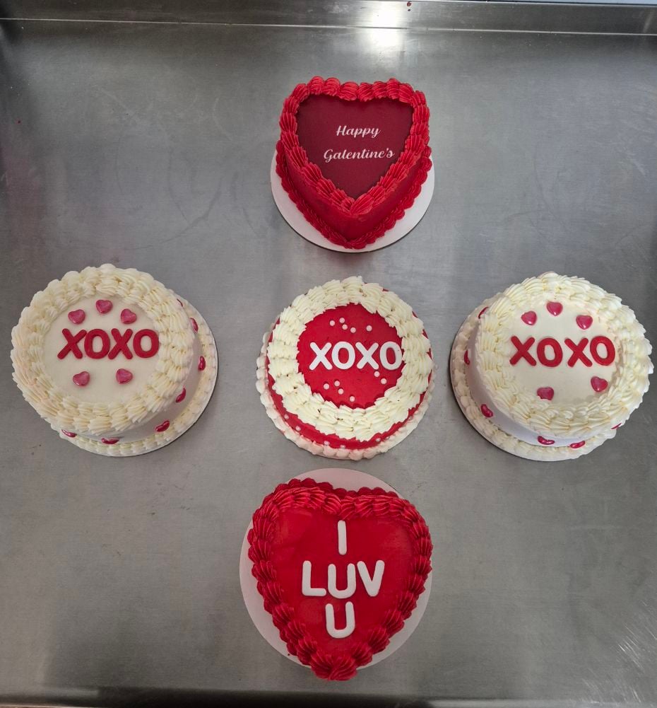 Vee's Cakes