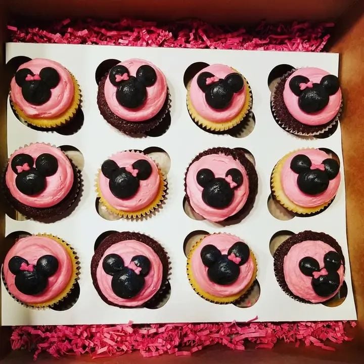 Melina's Custom Bakes