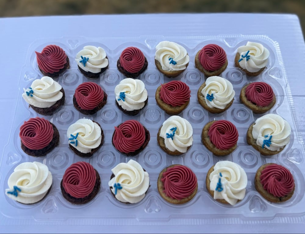 3 Sweet Cookie Cakes