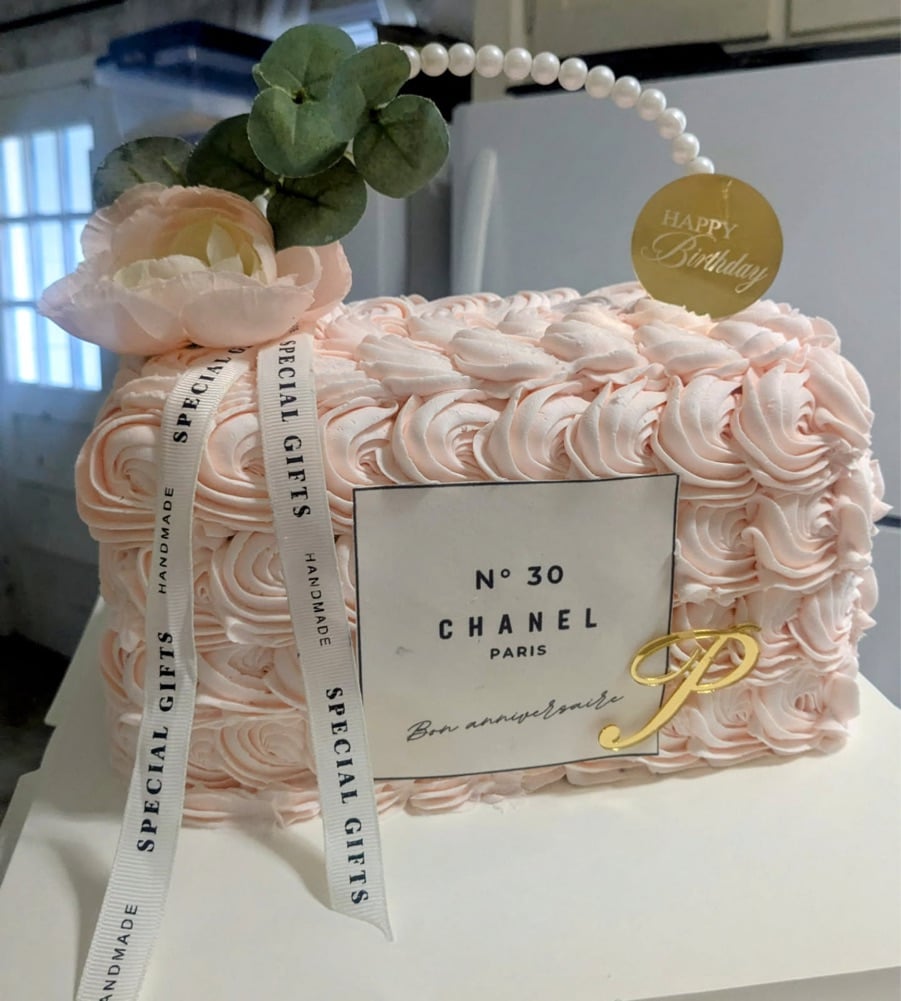 Sugar Tin Cakery 🧁