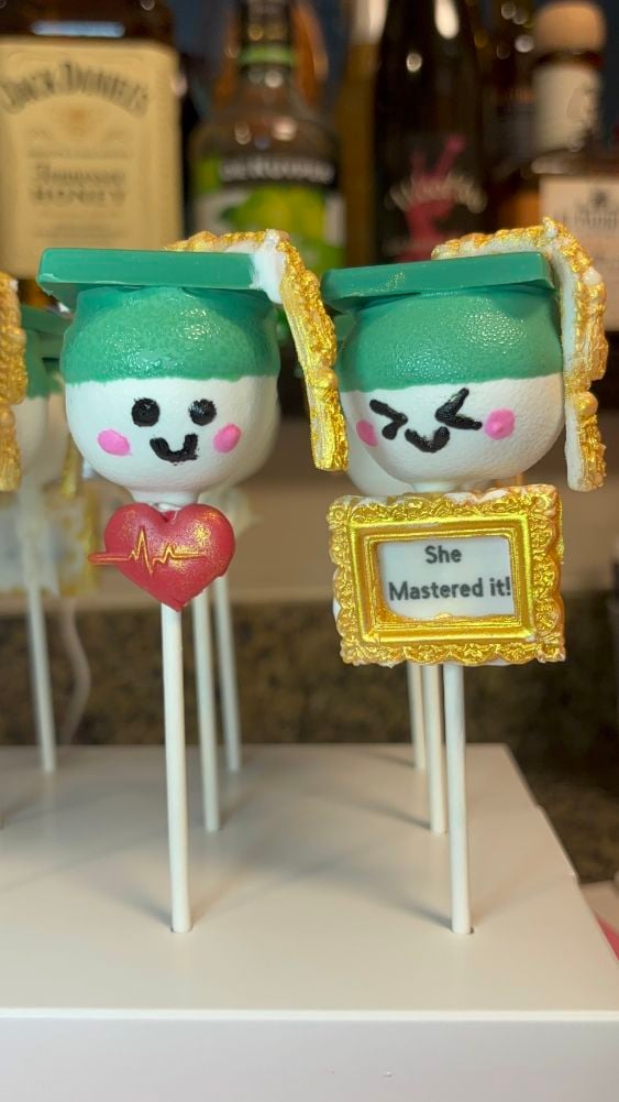 The Cakepop Realtor photo