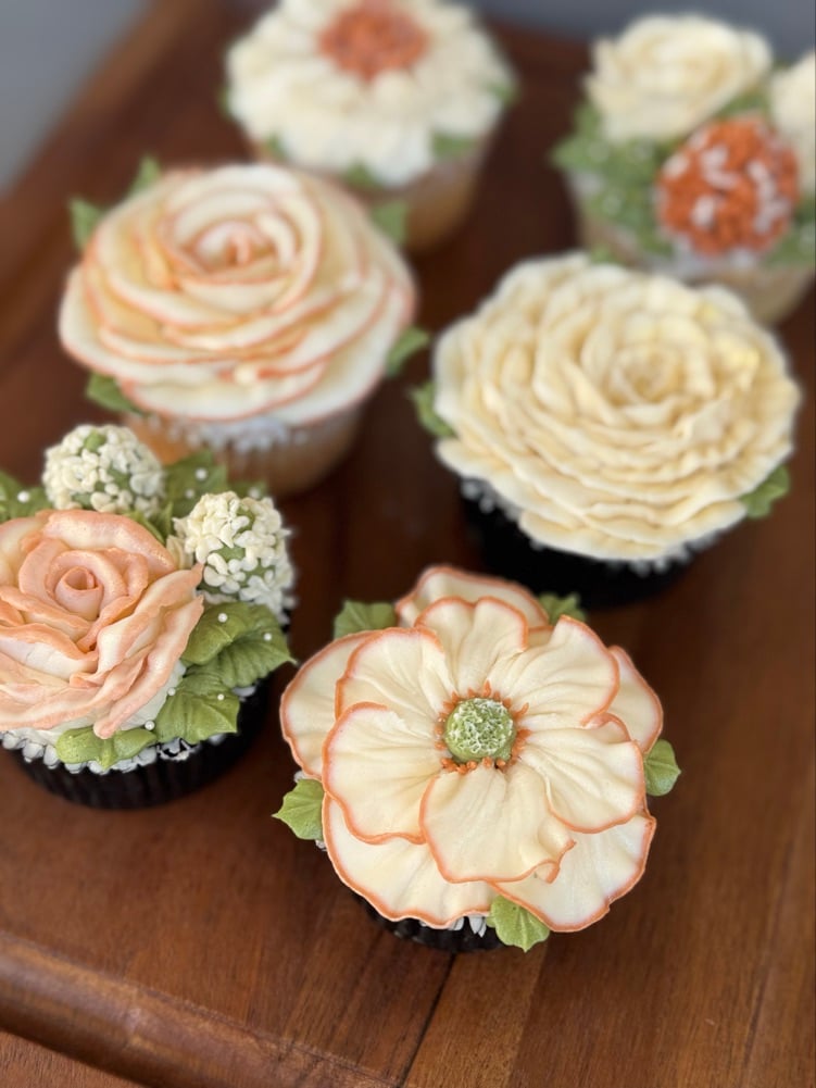 Sugar and Bloom photo