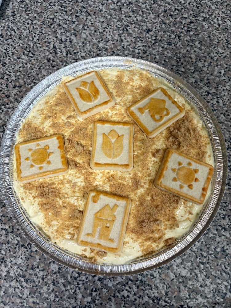 DEBBIE CAKES SWEET TREATS LLC