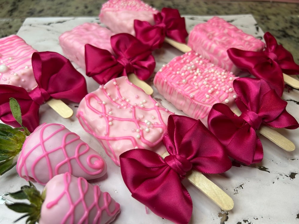 Pretty Sweets By Diana Gissel photo