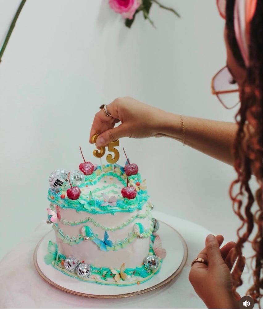 Navee The Baker photo