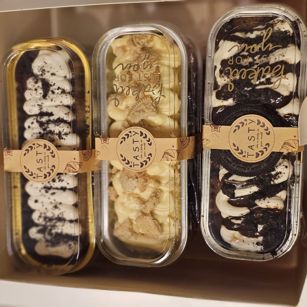 Ann'Gelic Mini Cakes